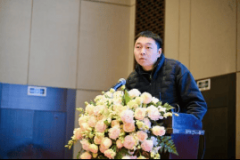 同鞭策财产立异升级